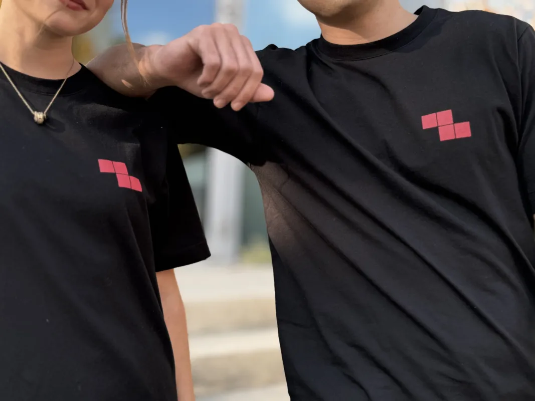 Vue 7 – Photo T-shirt La Poste Tetris 