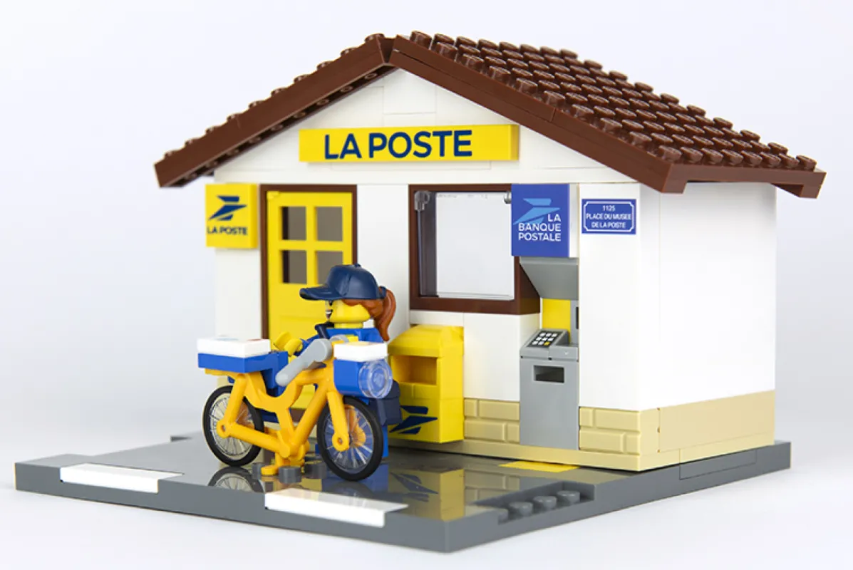 Vue 6 – Boite bureau de poste LEGO 