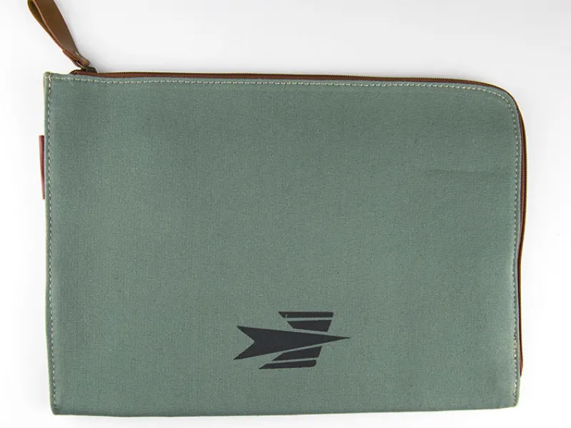 Vue 1 – Porte-documents kaki